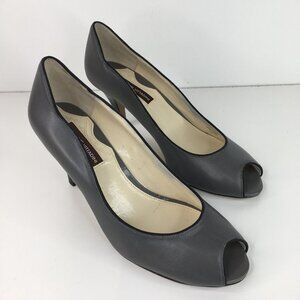 Adrienne Vittadini Genny Gray Leather Pep Toe Pump Size 8M